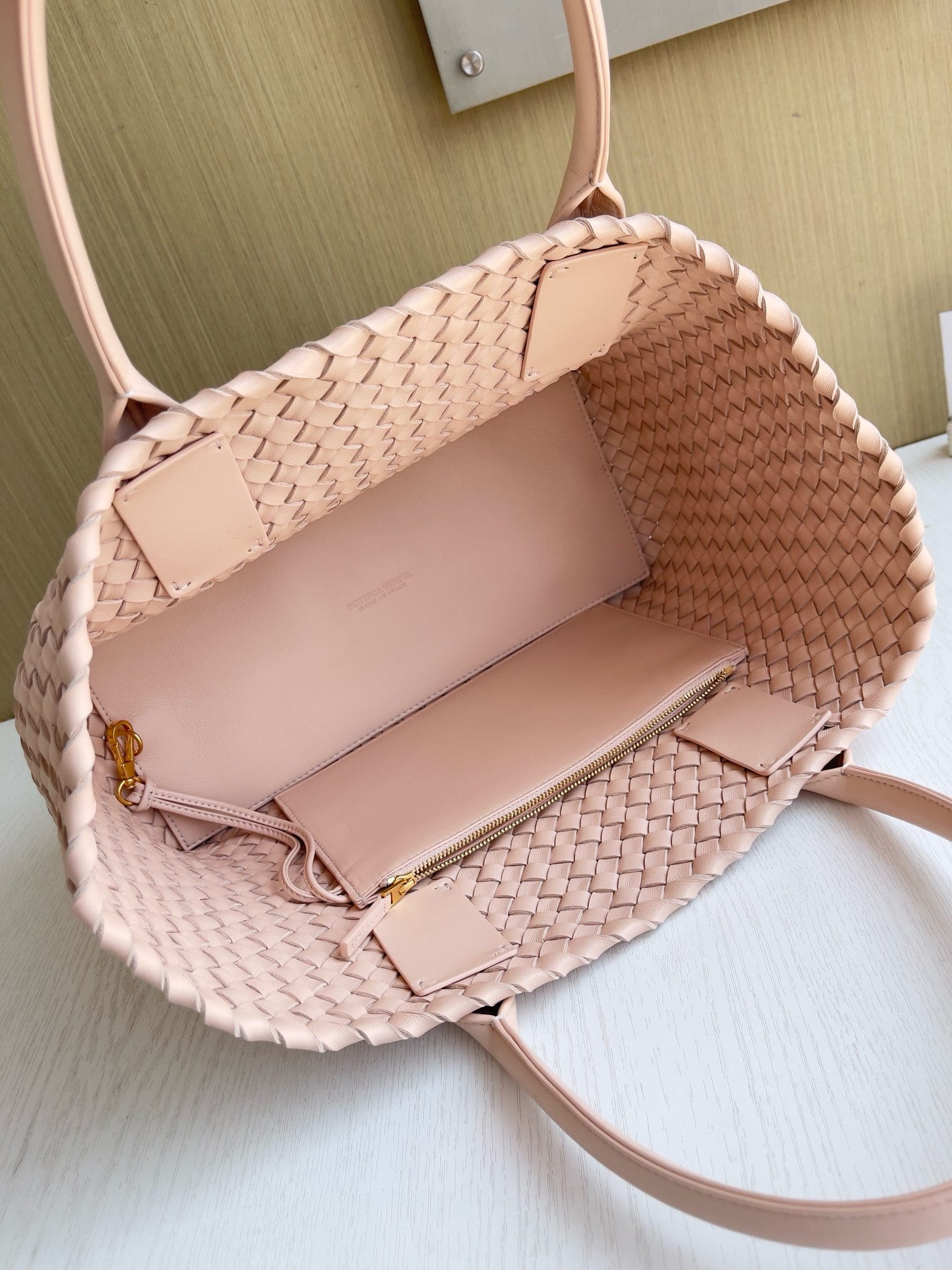 Cabat 48cm Bottega Veneta 608810.1