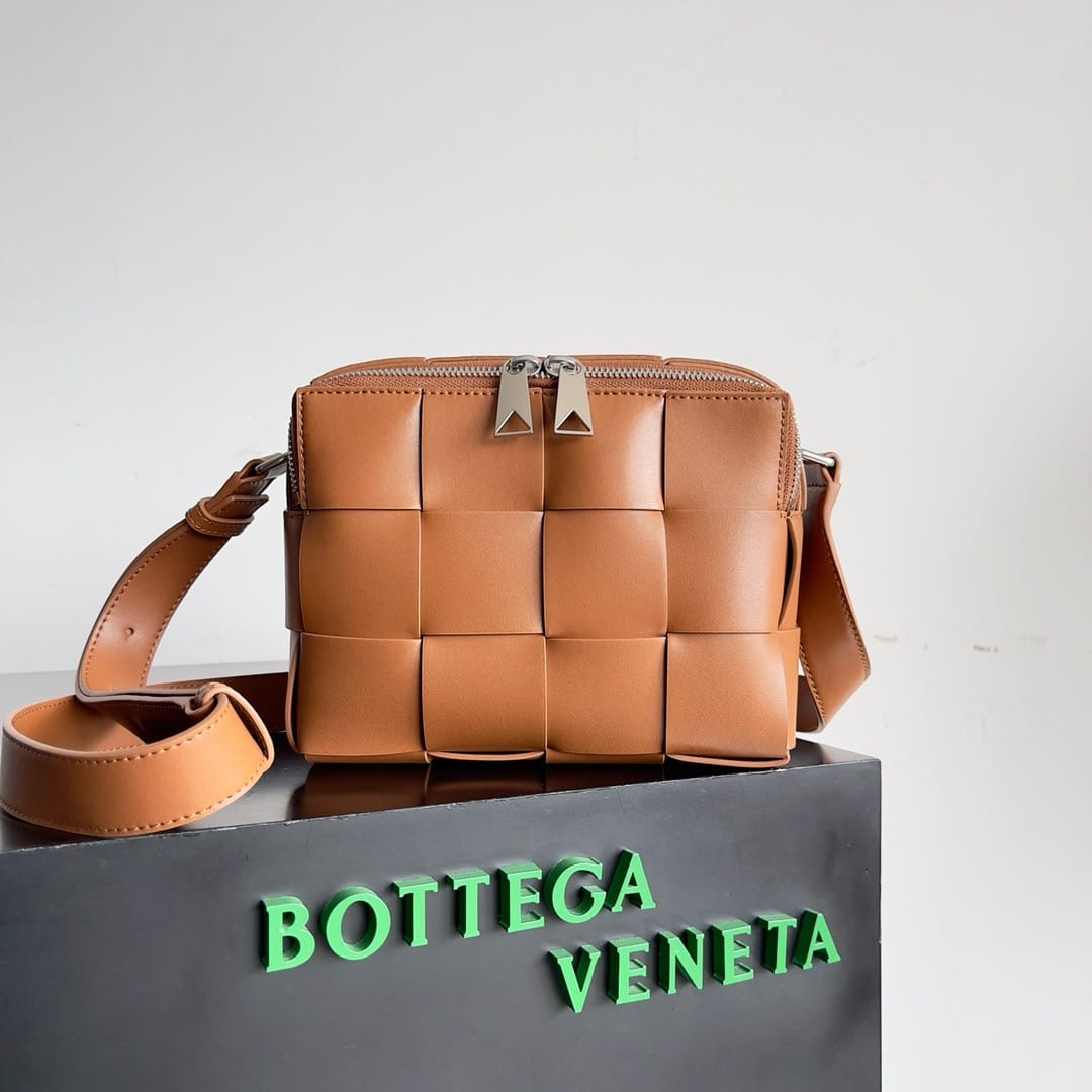 Pre Spring Bottega Veneta 730027.1