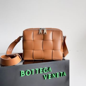 Pre Spring Bottega Veneta 730027.1