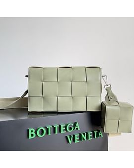 Cassette Bottega Veneta 741777.3