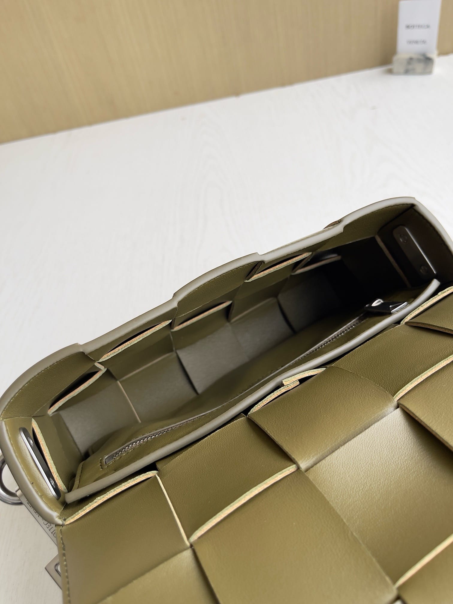 Cassette 23ss Bottega Veneta 741777.2