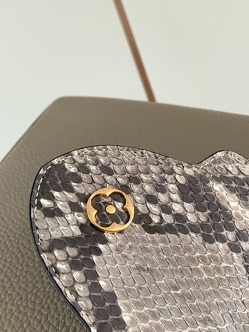 Capucines 27cm Louis Vuitton M81408.6