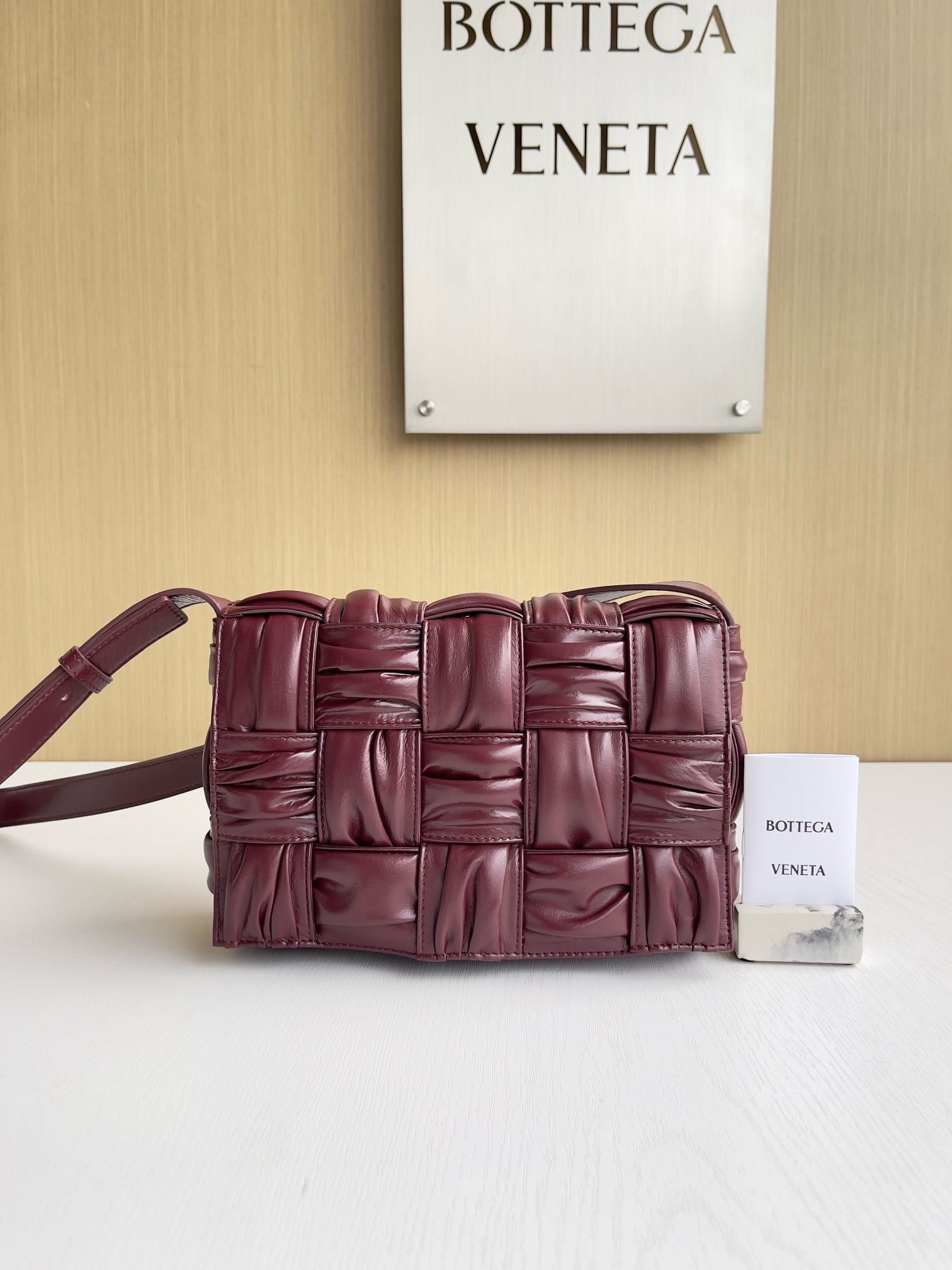 Cassette 25cm Bottega Veneta 717089.1