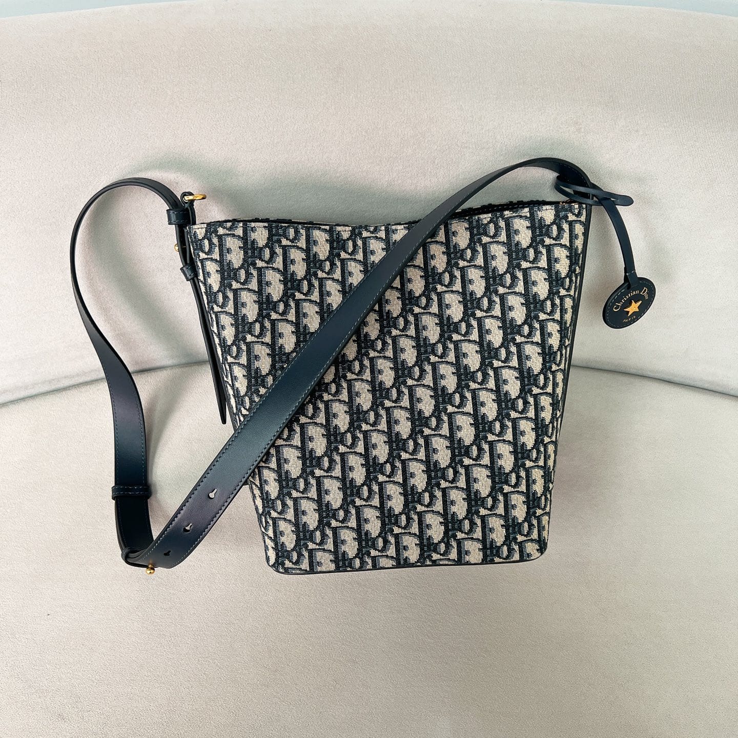 Star Dior P398766088