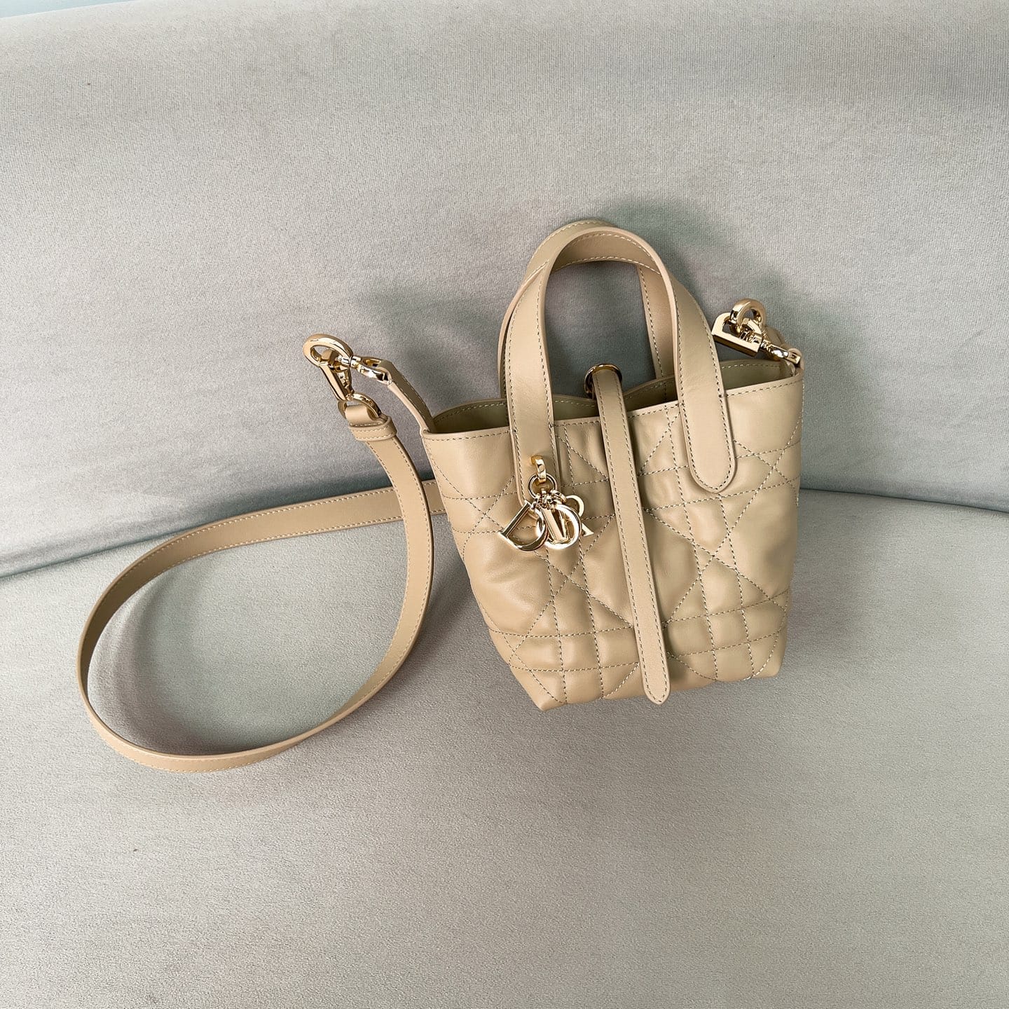 Toujours Dior P202308880108.3