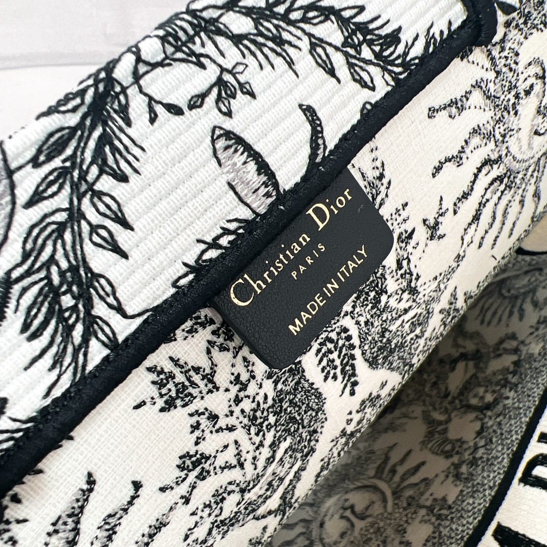 Book Tote Dior P3737323080.1