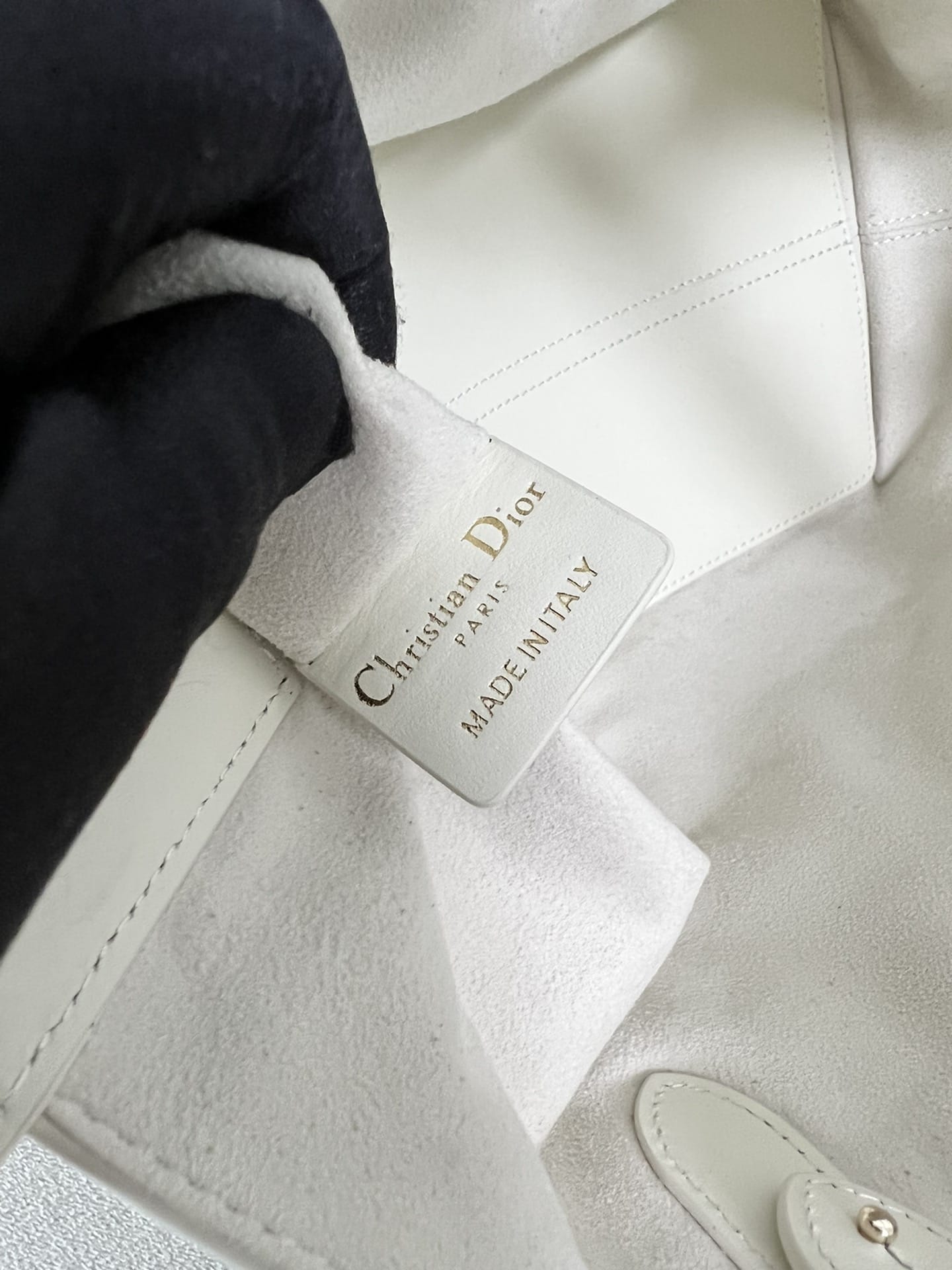 Toujours Dior P202308880128.10