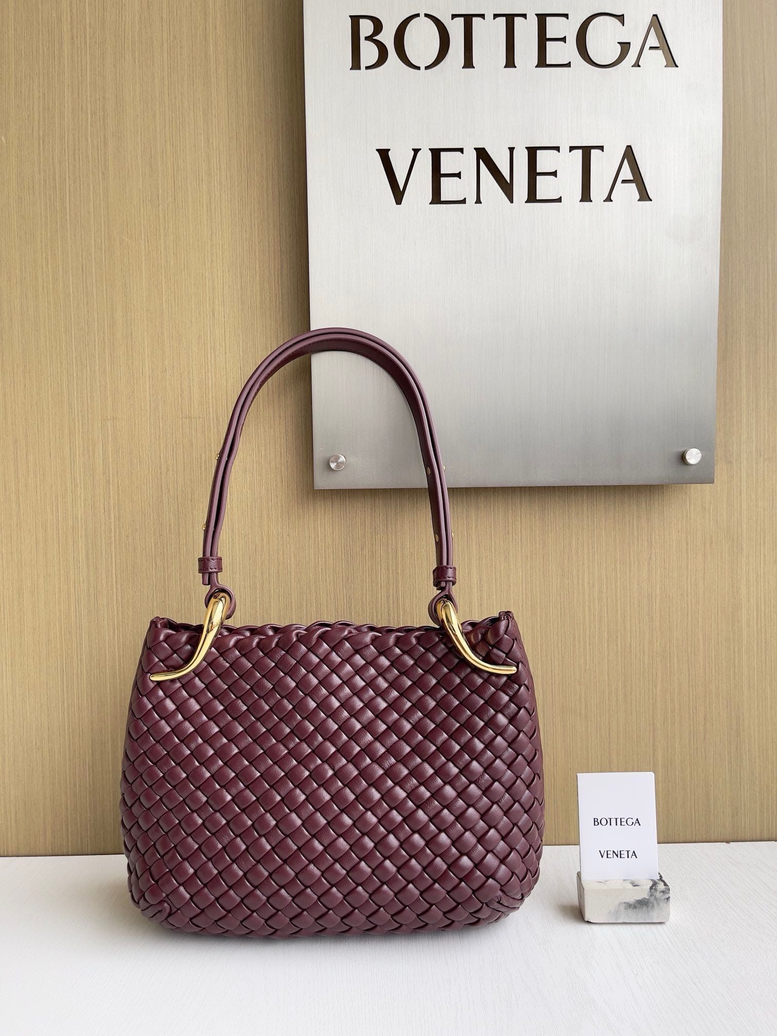Clicker 28cm Bottega Veneta 730968.1