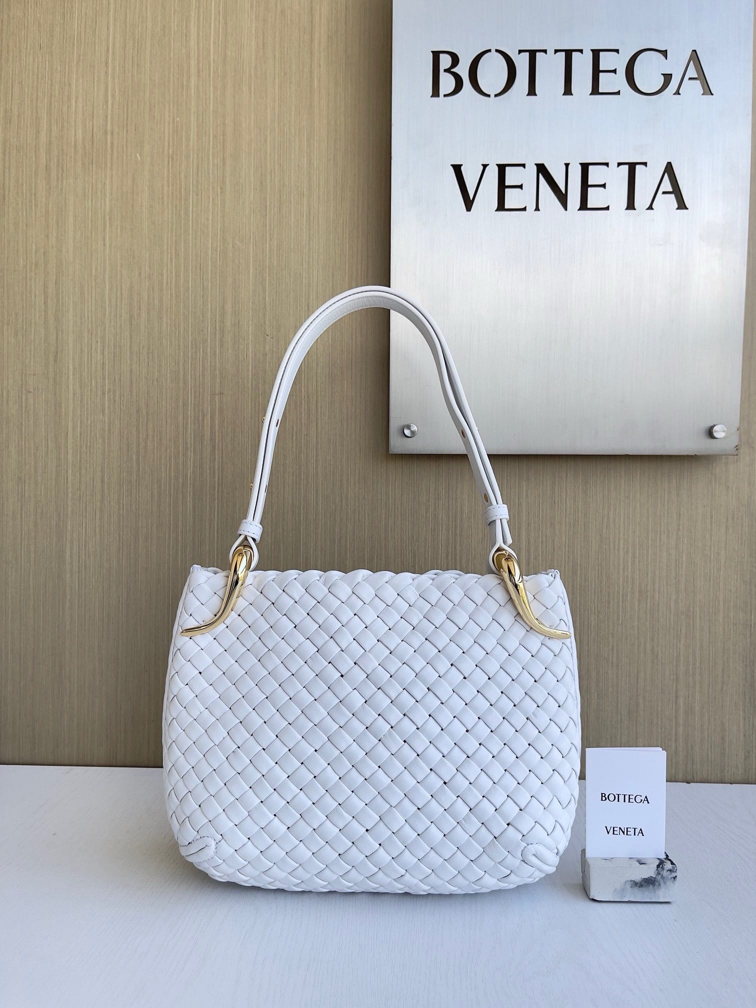 Clicker 28cm Bottega Veneta 730968