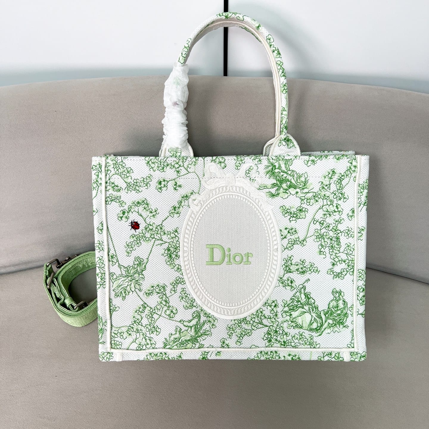 Book Tote Dior P3737323075.1