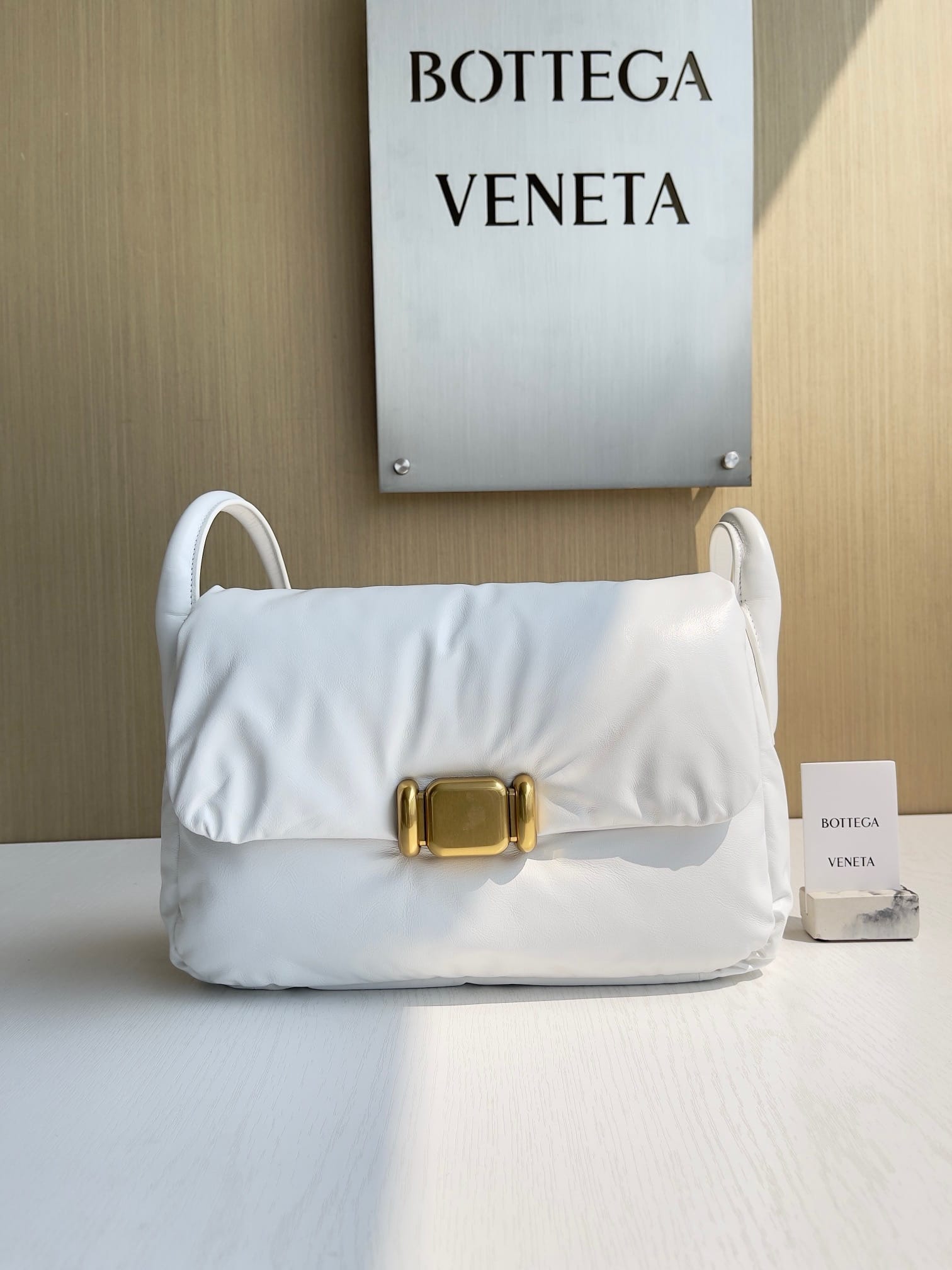 Pad Bottega Veneta 717237.1