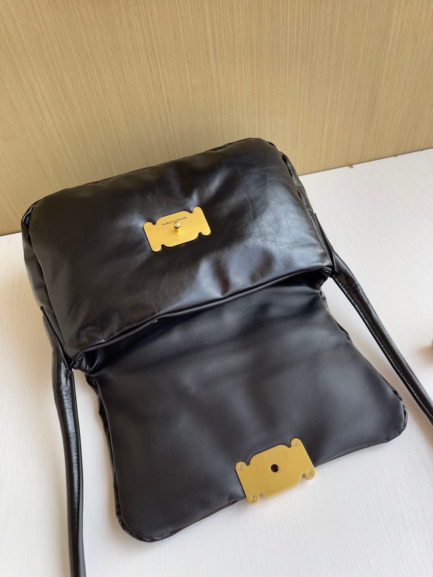 Pad Bottega Veneta 717237