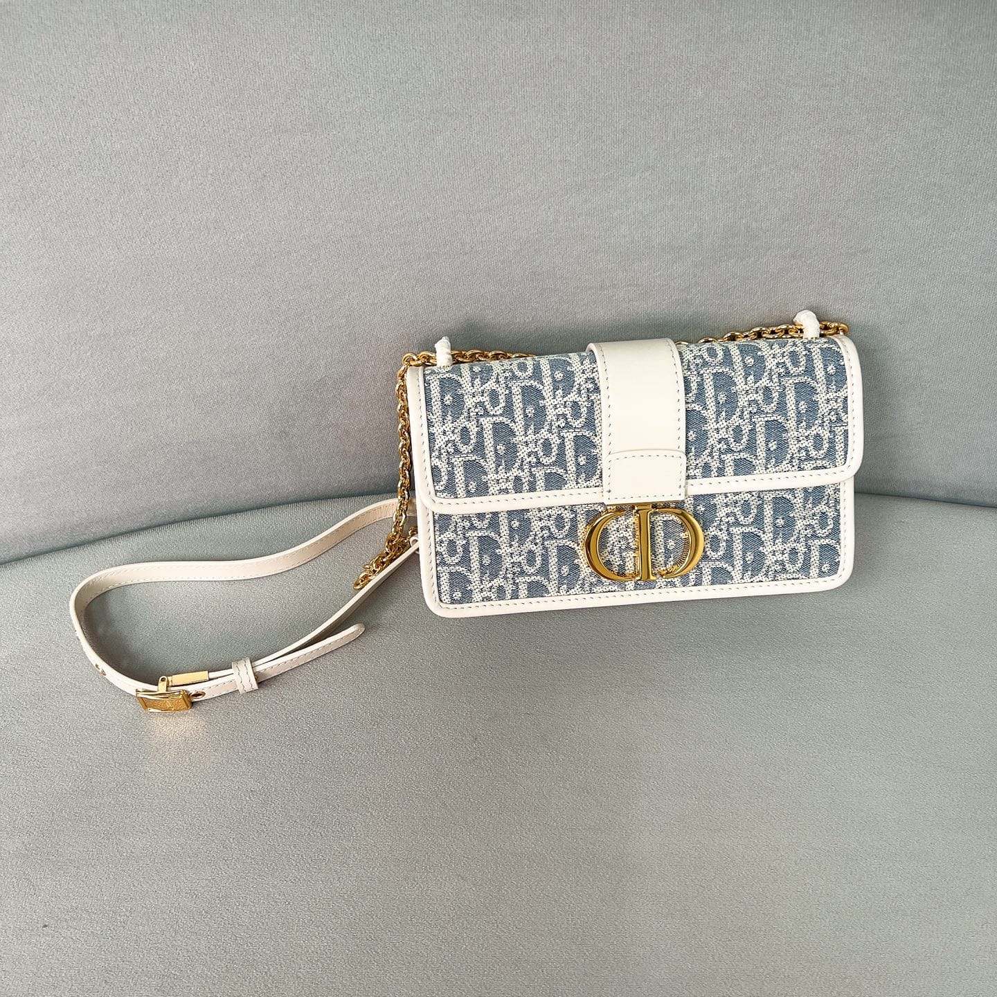30 Montaigne Dior P3987080700090.2