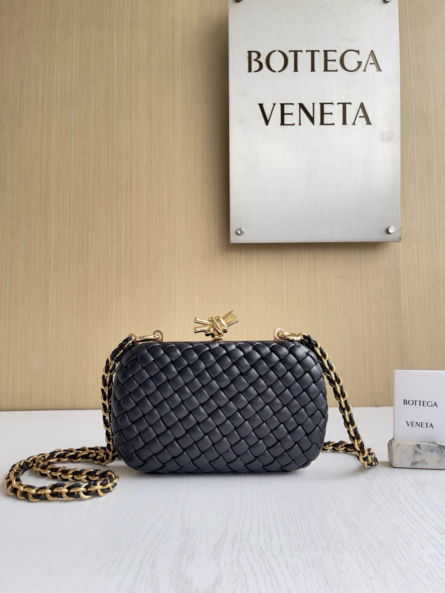 Knot Bottega Veneta 776662
