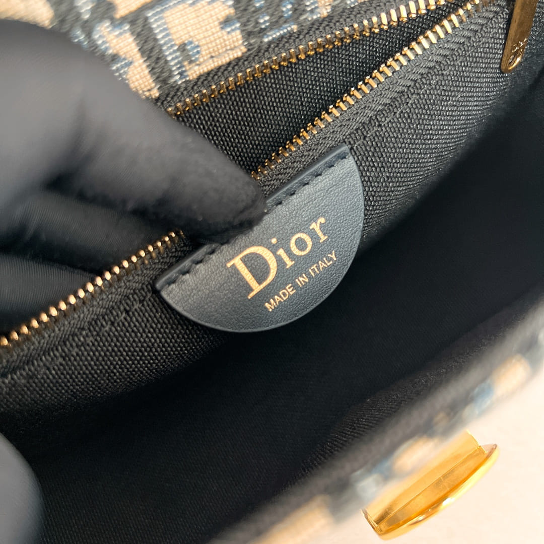 Medaillon Dior P39872090