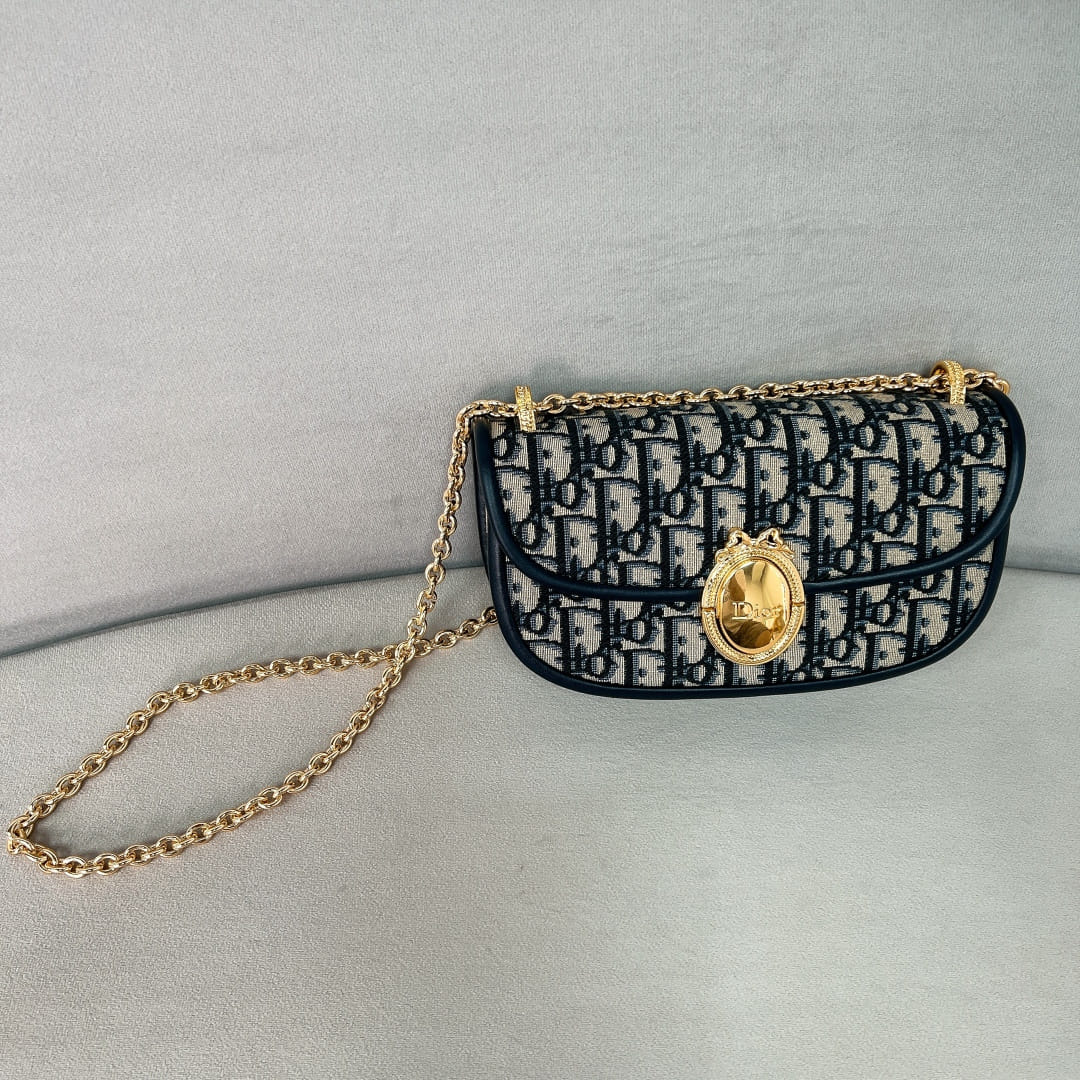 Medaillon Dior P39872090