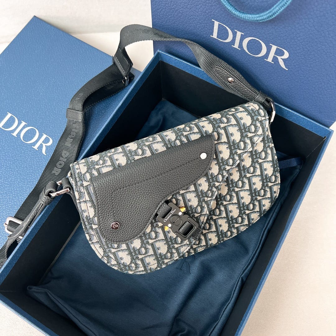 Saddle Dior P637270088.4