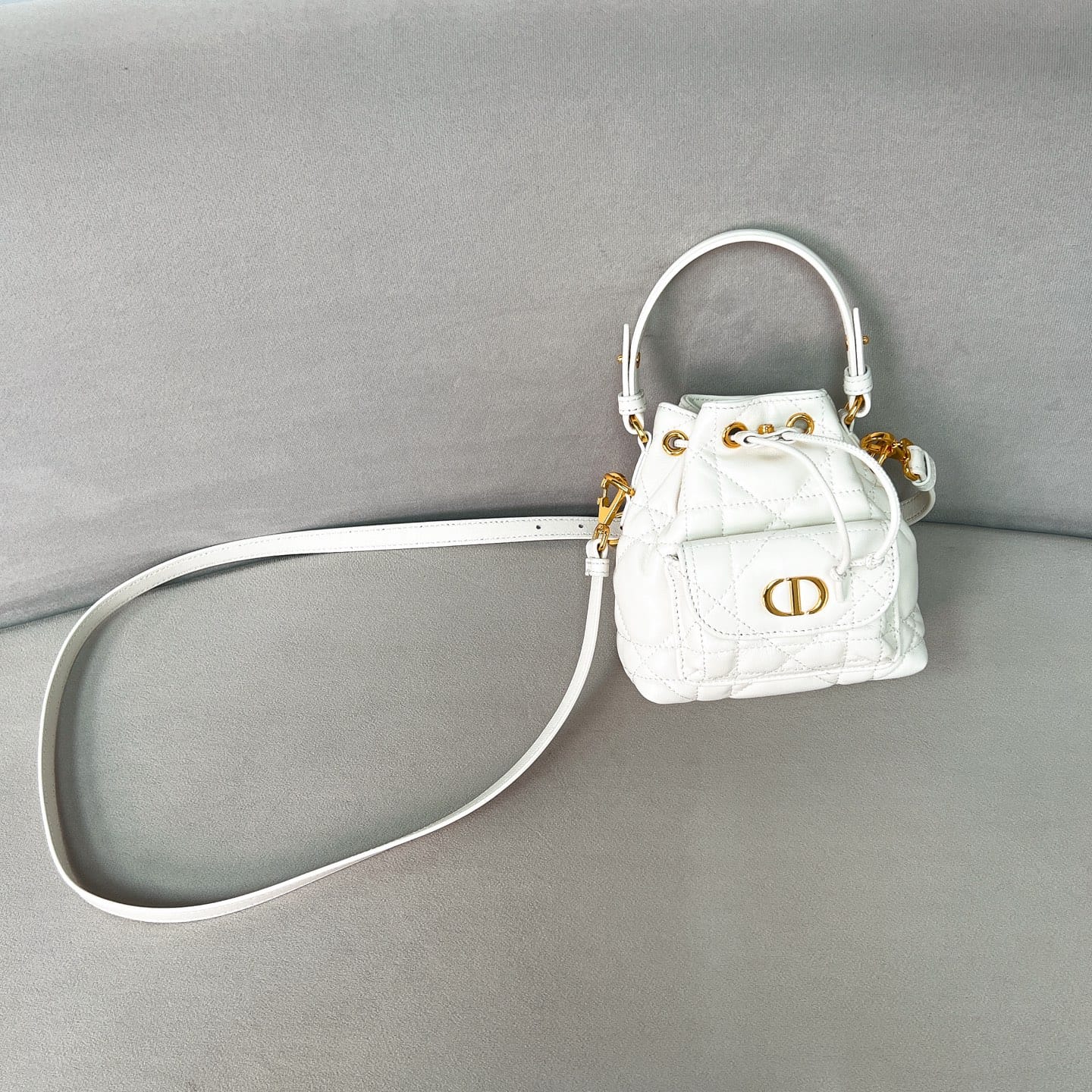 Caro Dior P7373852098.1