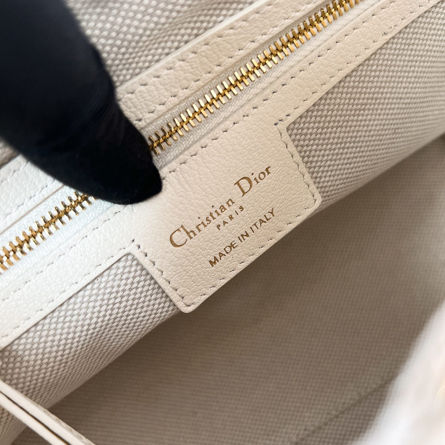 Voyage Dior P398766010108.4