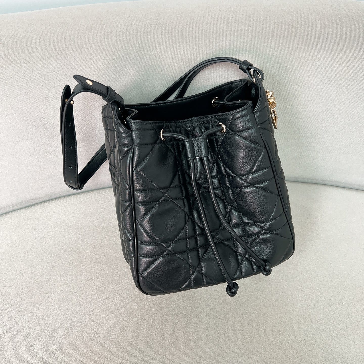 Motion Dior P3987660108.6