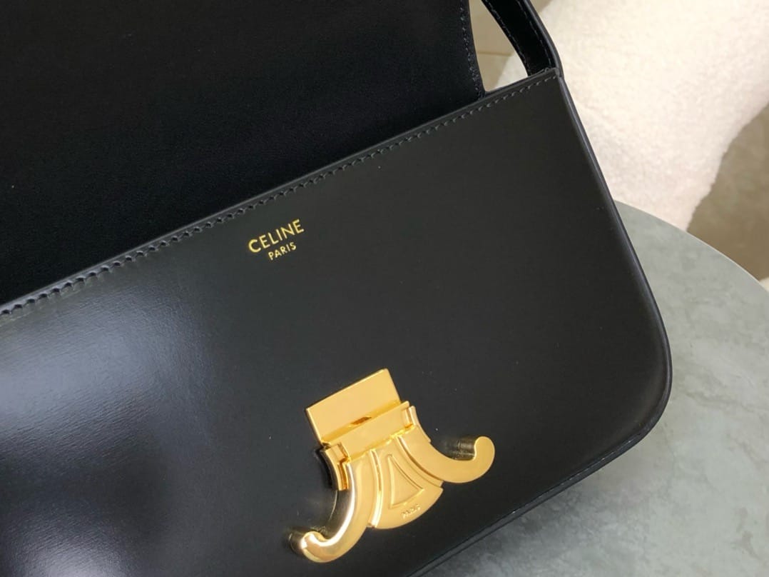 Triomphe Shoulder Celine 194142.8