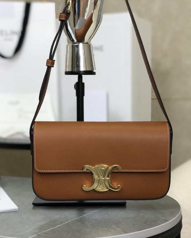 Triomphe Shoulder Celine 194142.7