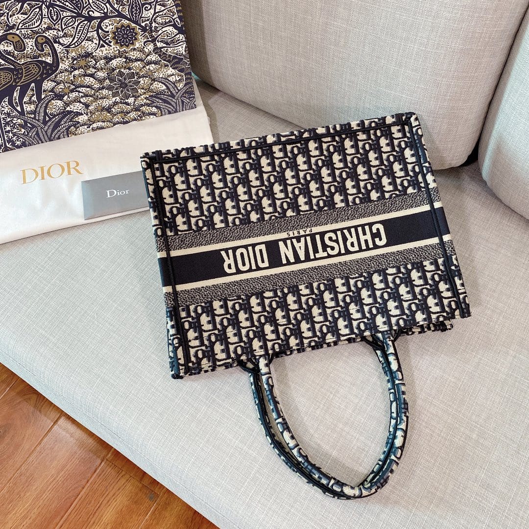 Book Tote Dior P398766078.4