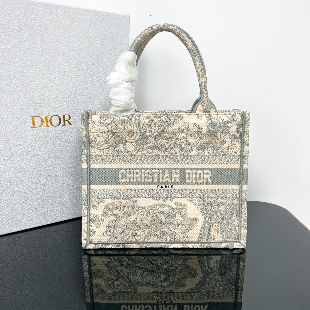 Book Tote Dior P398766076.4