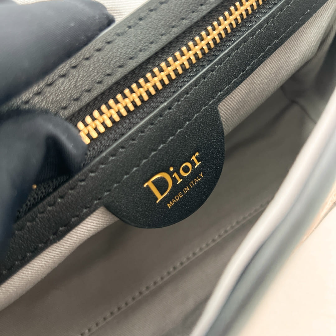 Messenger Dior P637270068.8