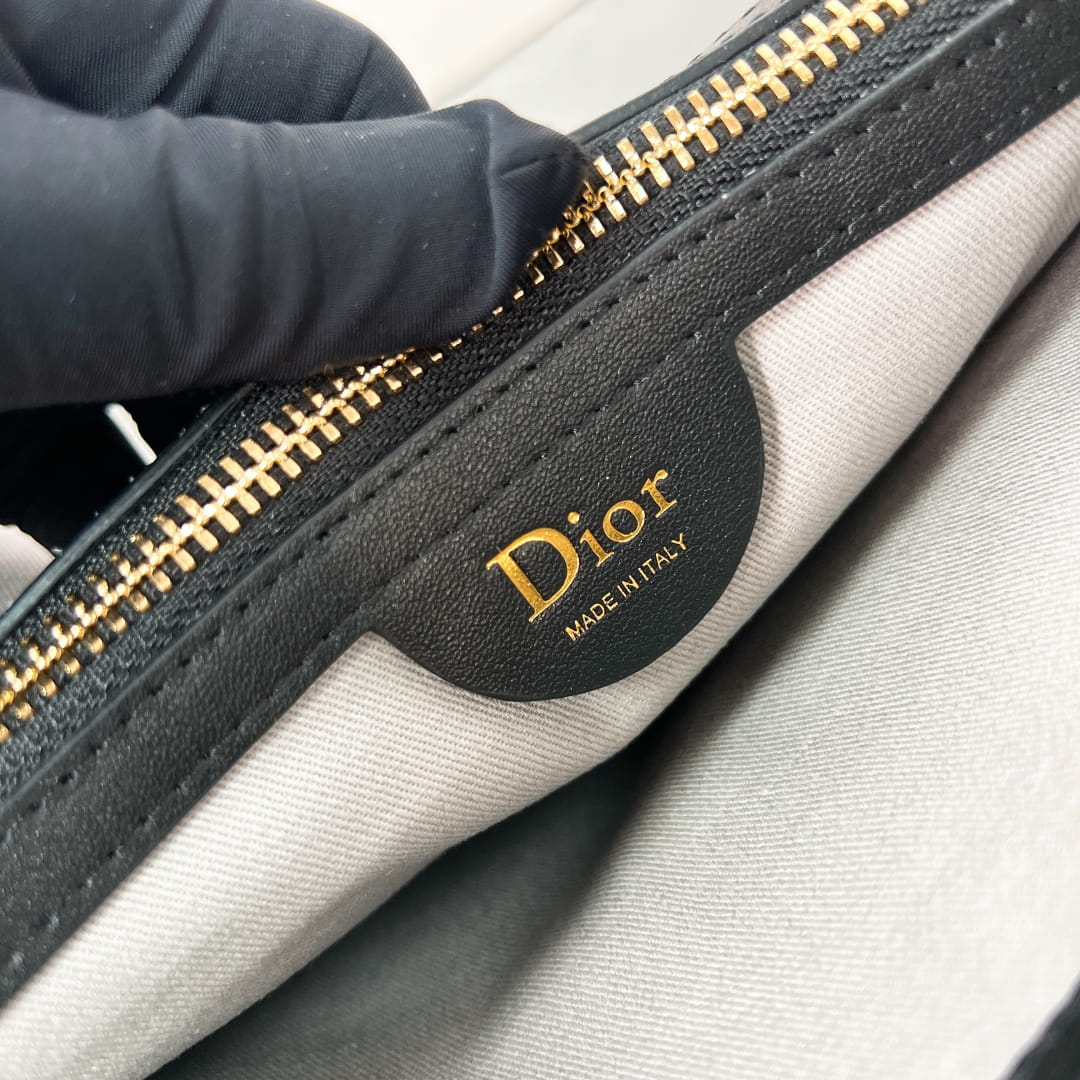 Messenger Dior P6372700108.4