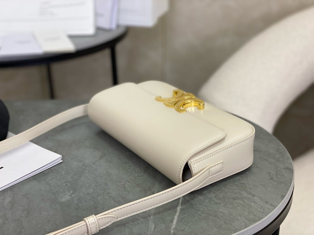 Triomphe Shoulder Celine 194142.3