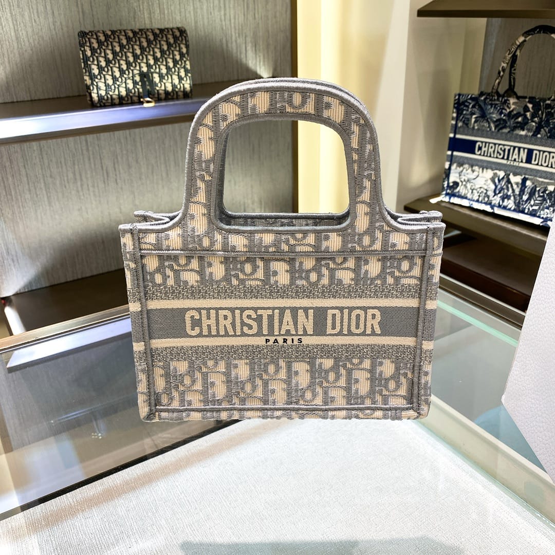 Book Tote Dior P398766055
