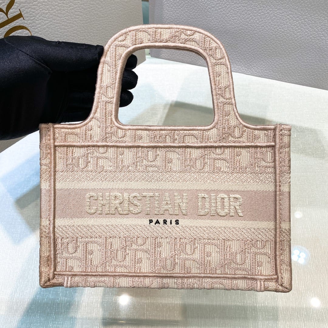 Book Tote Dior P398766055.1