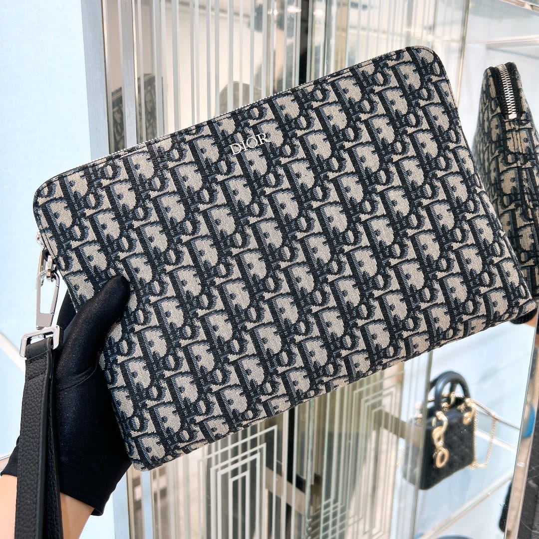 Clutch Dior P637270068.9