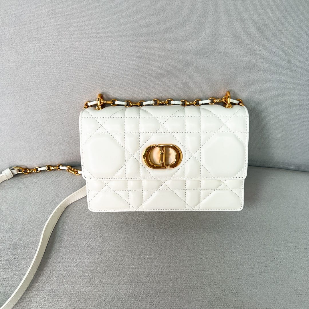 Caro Dior P3987660108.10