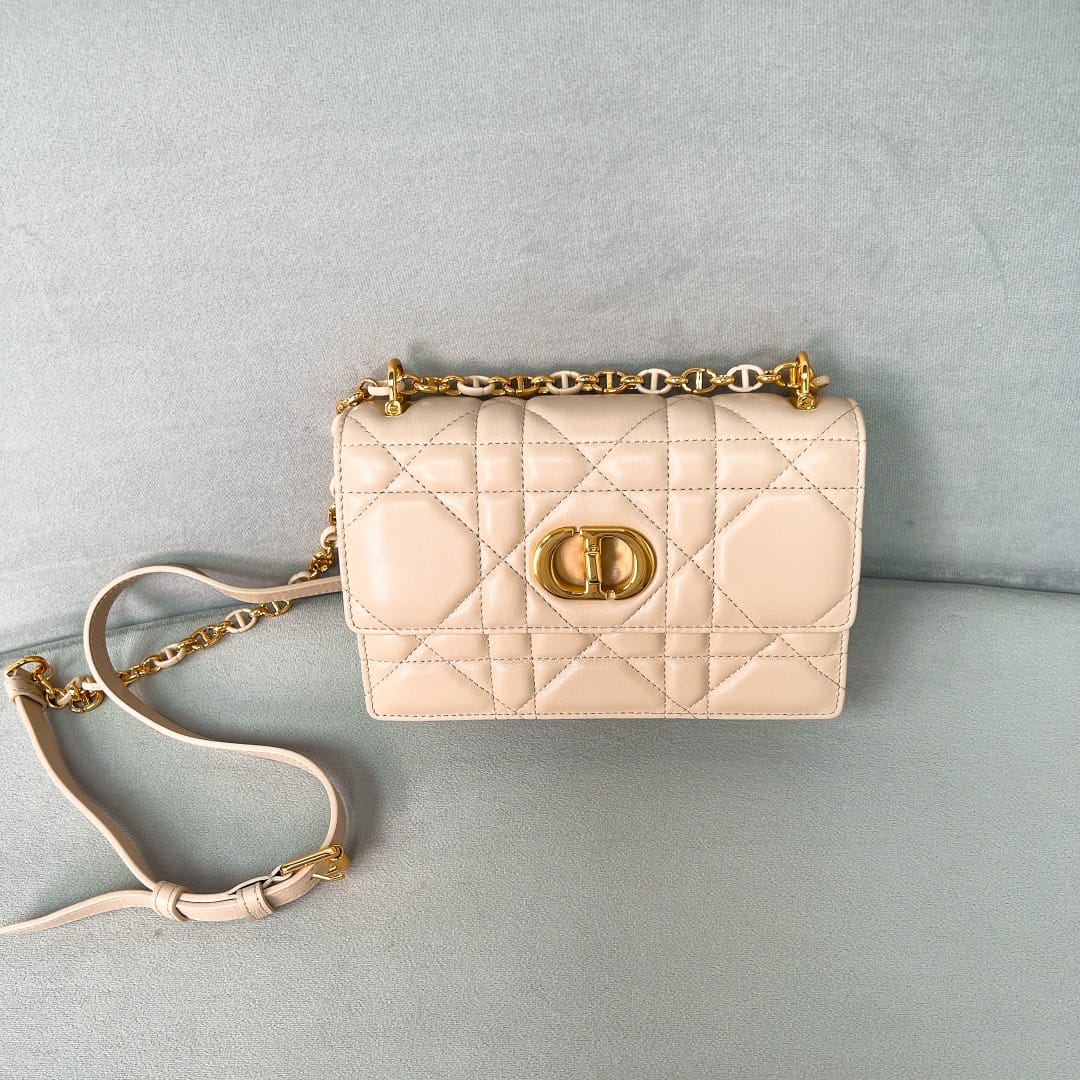 Caro Dior P3987660108.11