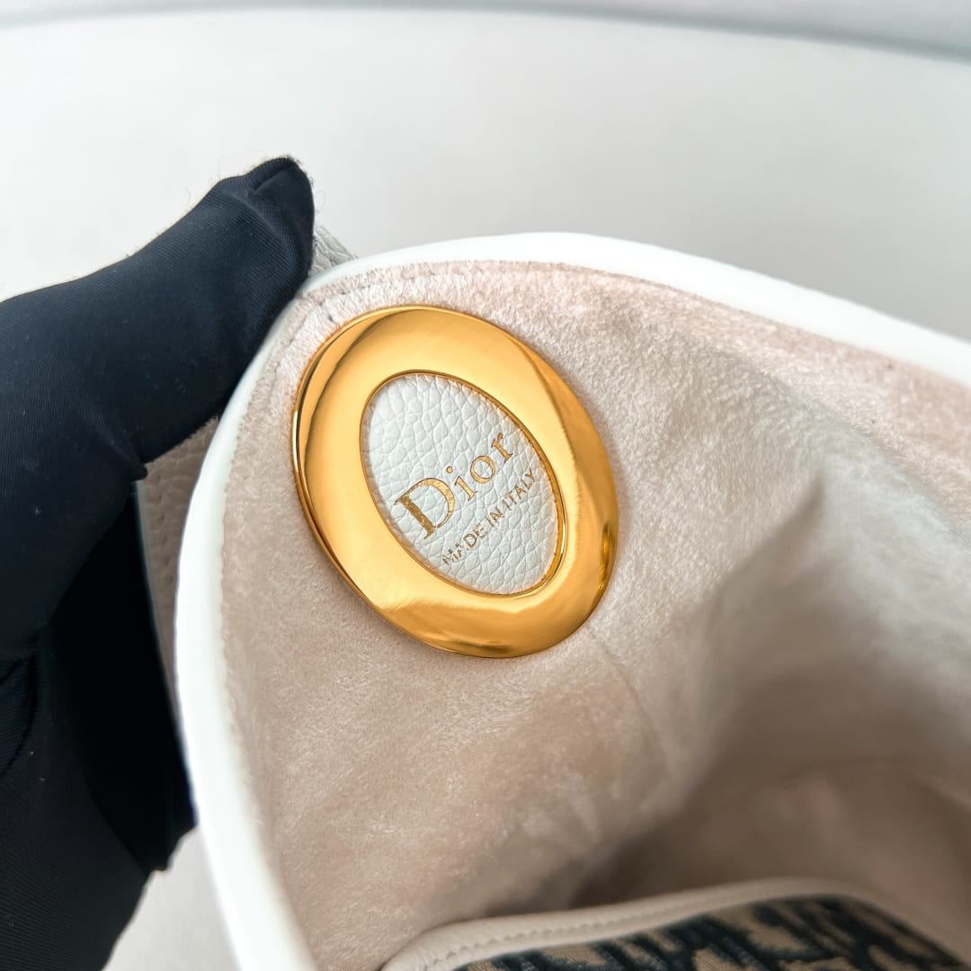 Medaillon Dior P39872098.2