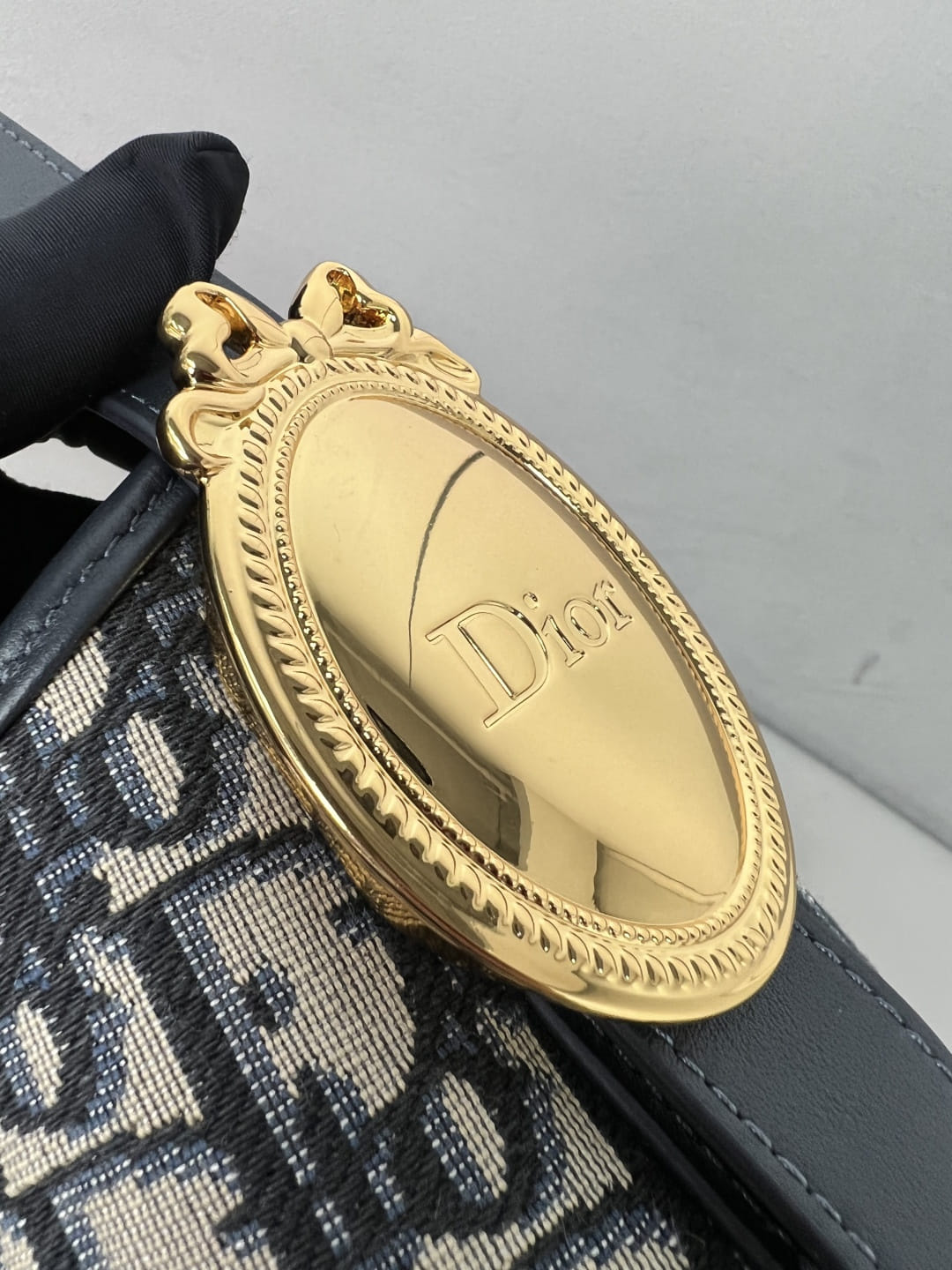 Medaillon Dior P39872098.3