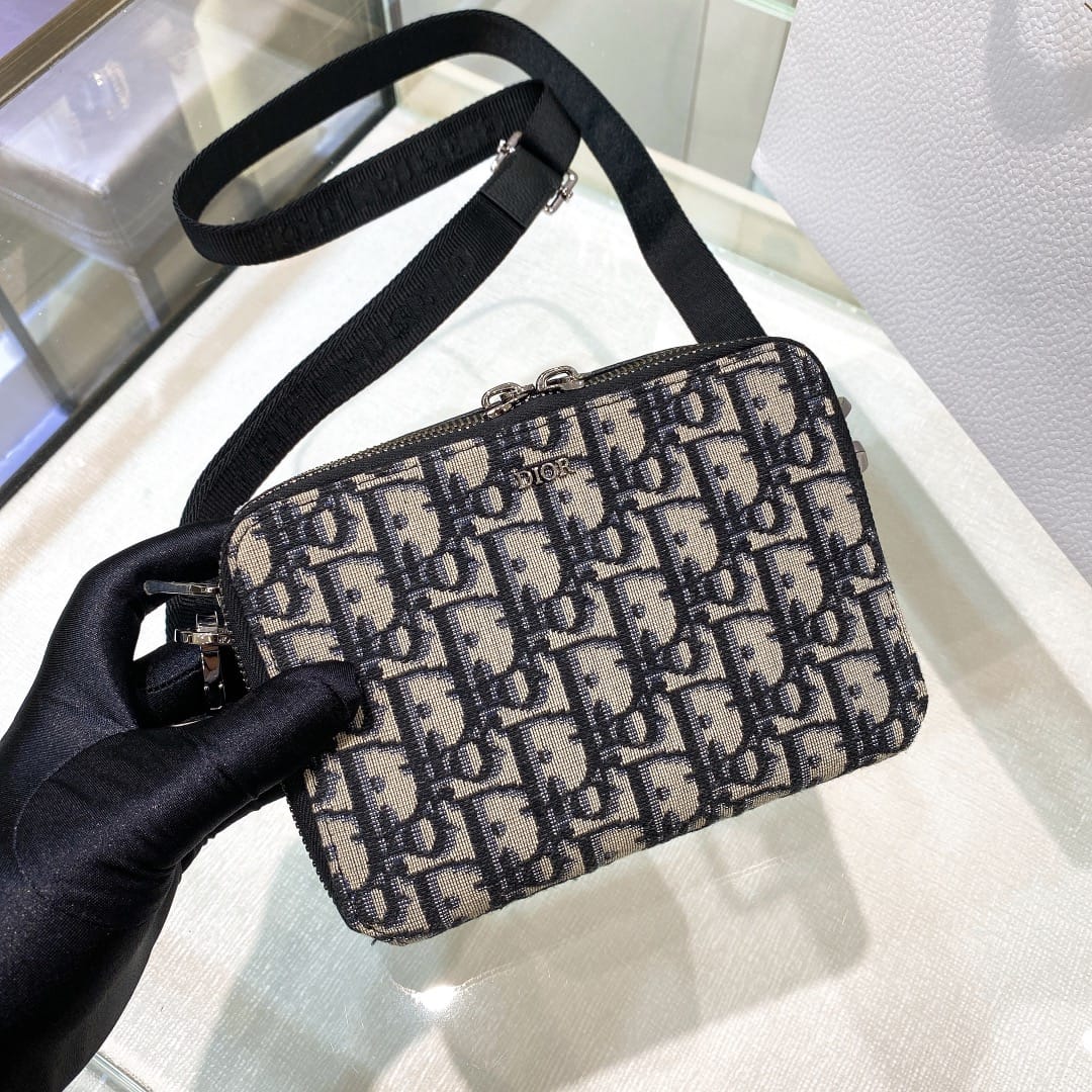 Camera Bag Dior P62627078