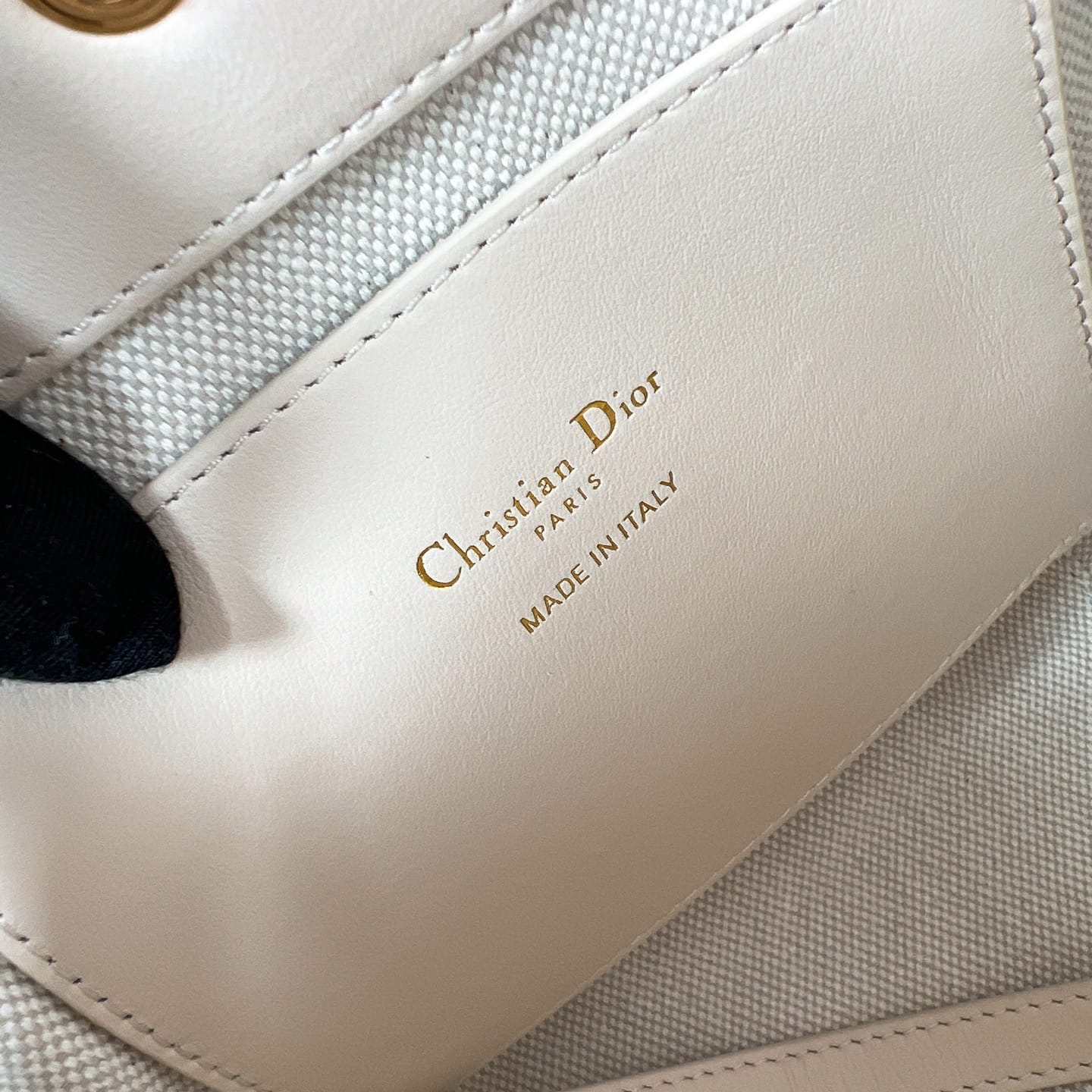 Signature Dior P398766093.1