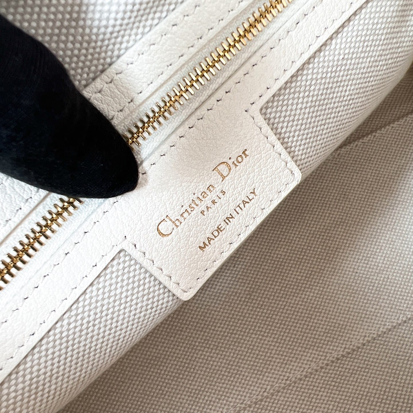 Voyage Dior P398766010118.10