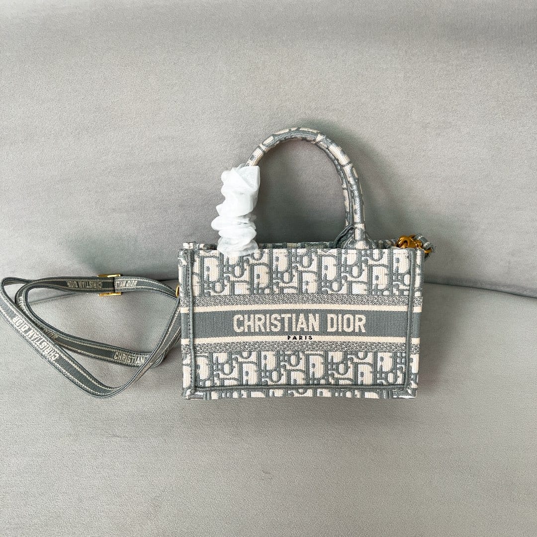 Book Tote Dior P398766068.7