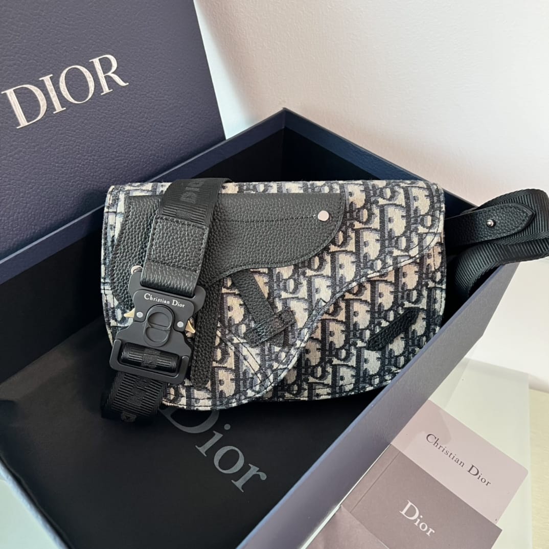 Saddle Dior P637270085.1