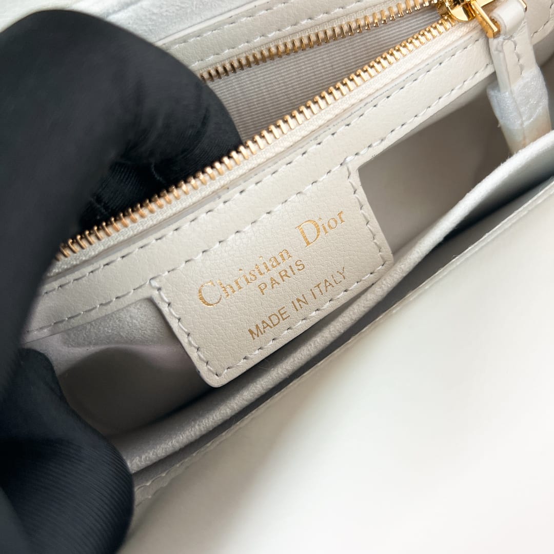 Jolie Dior P73620118.6