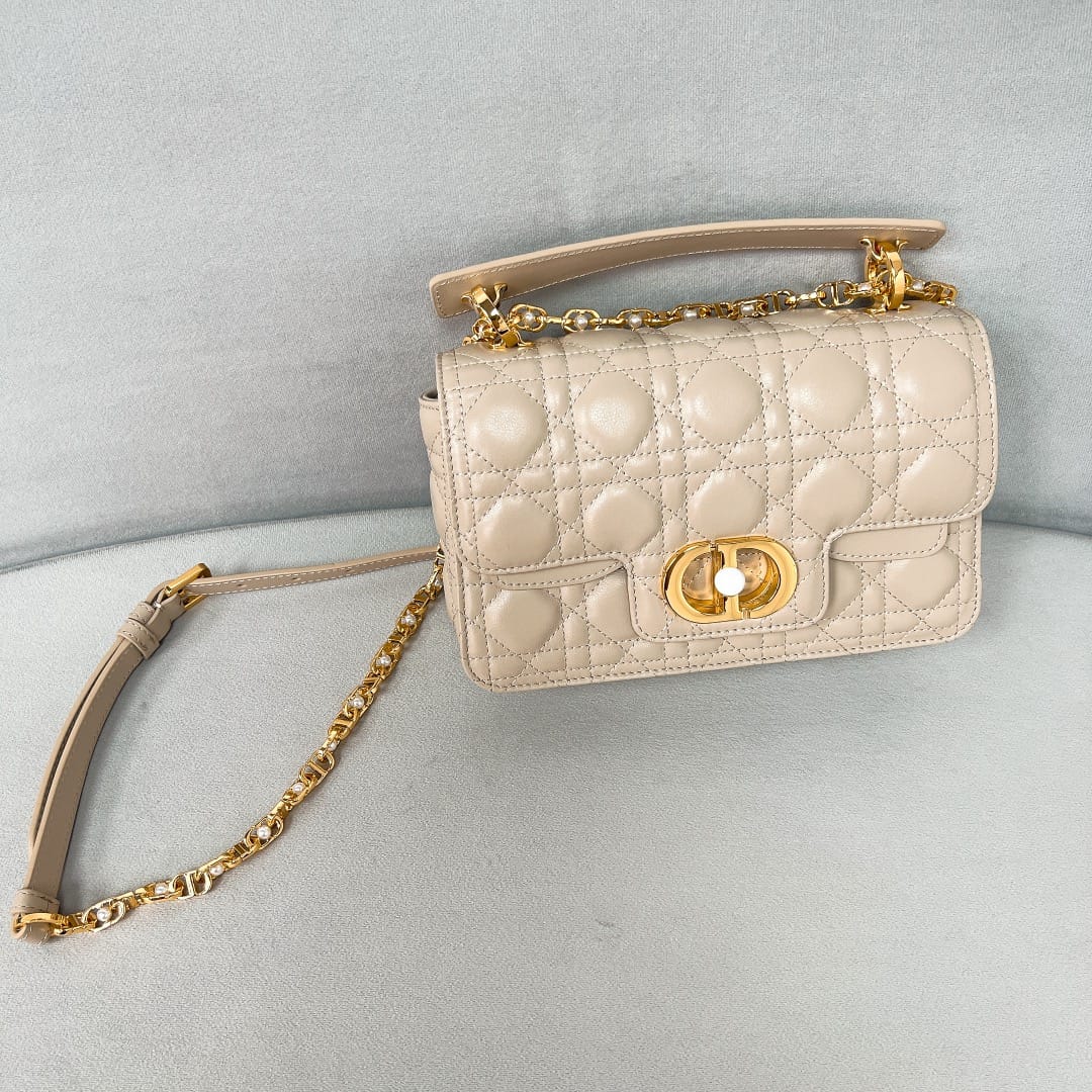 Jolie Dior P73620118.7