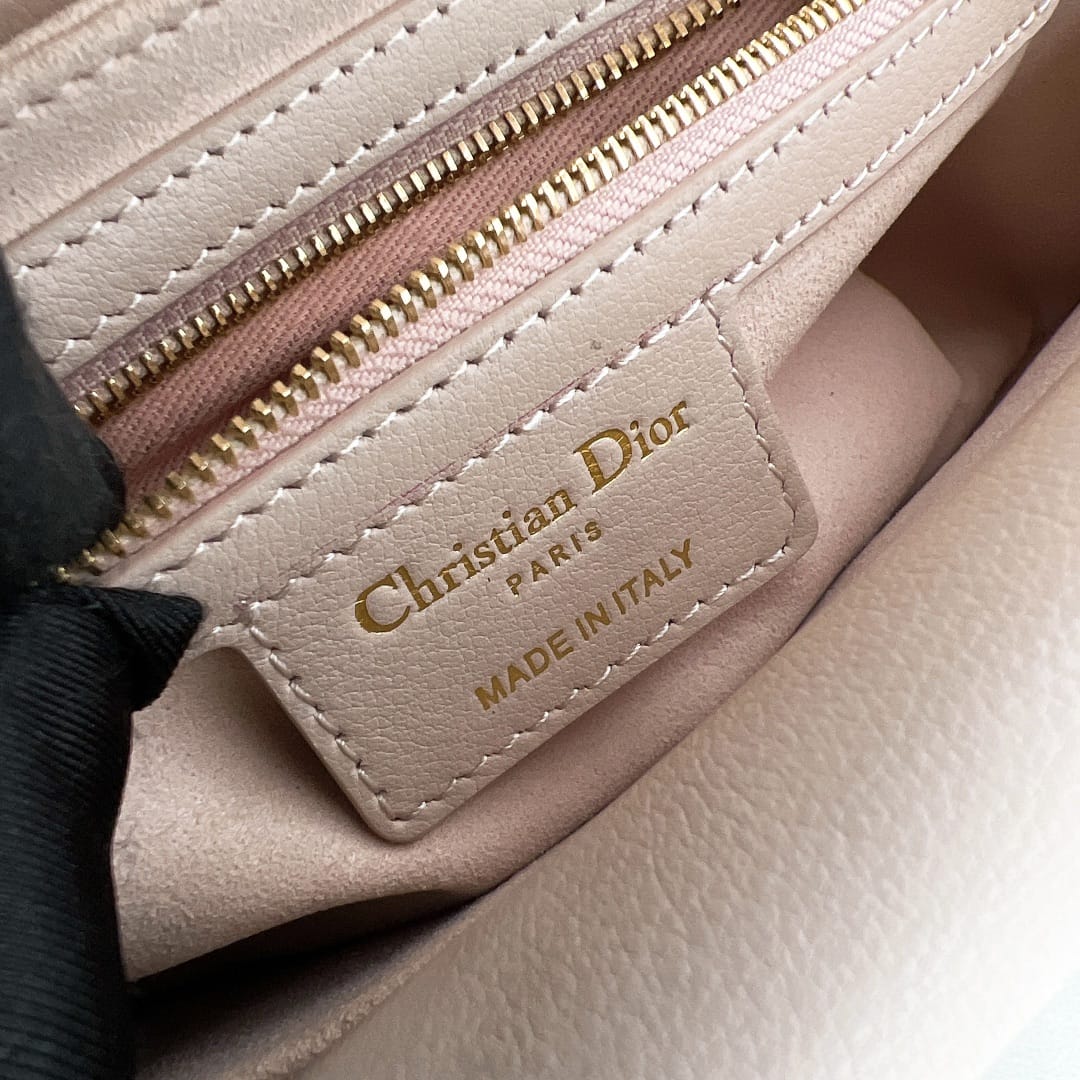 Jolie Dior P73620118.8
