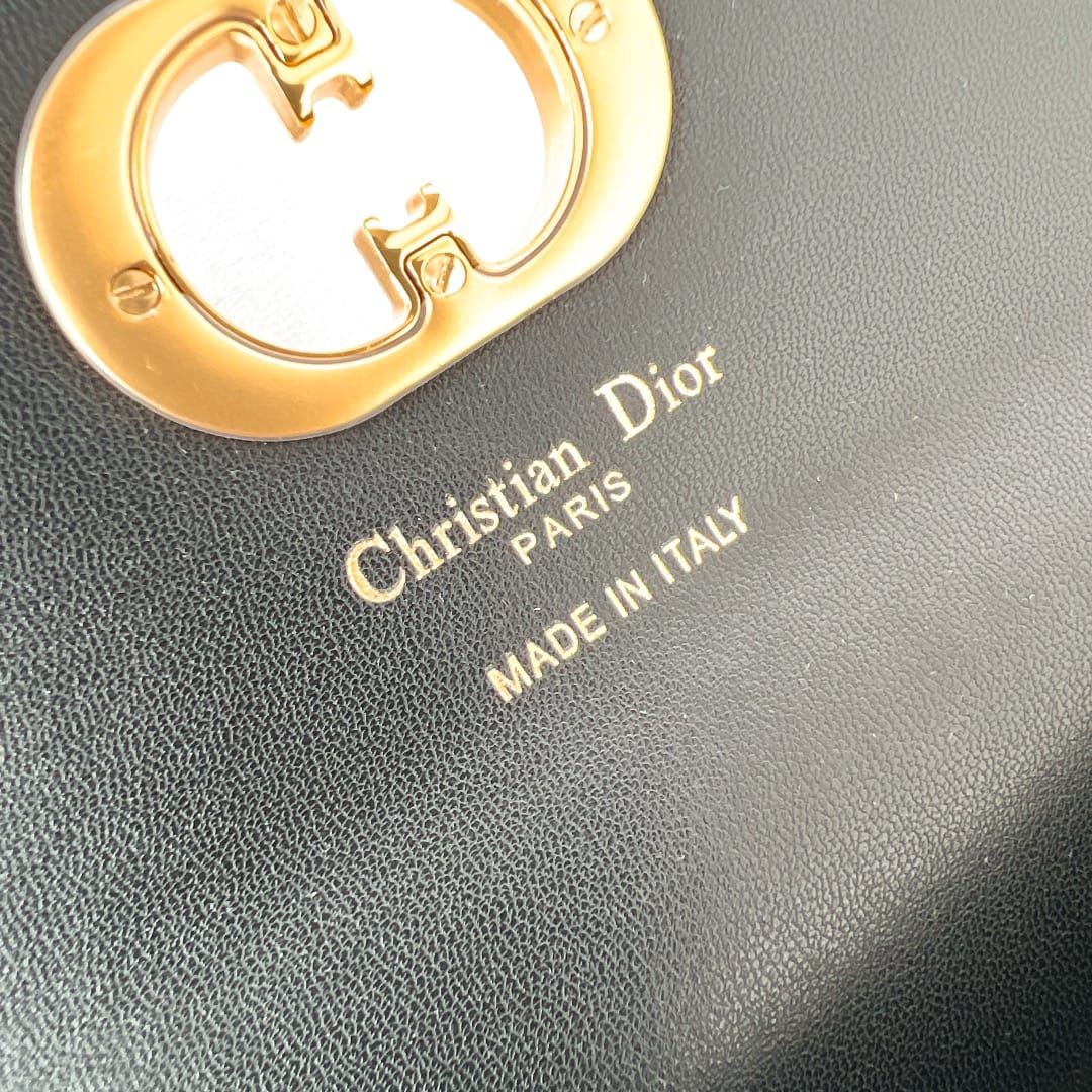 Caro Dior P398766080.4