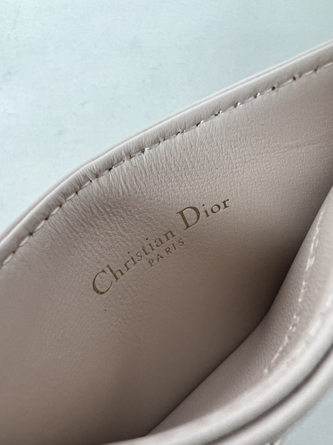 Caro Freesia Dior P6271827020.4