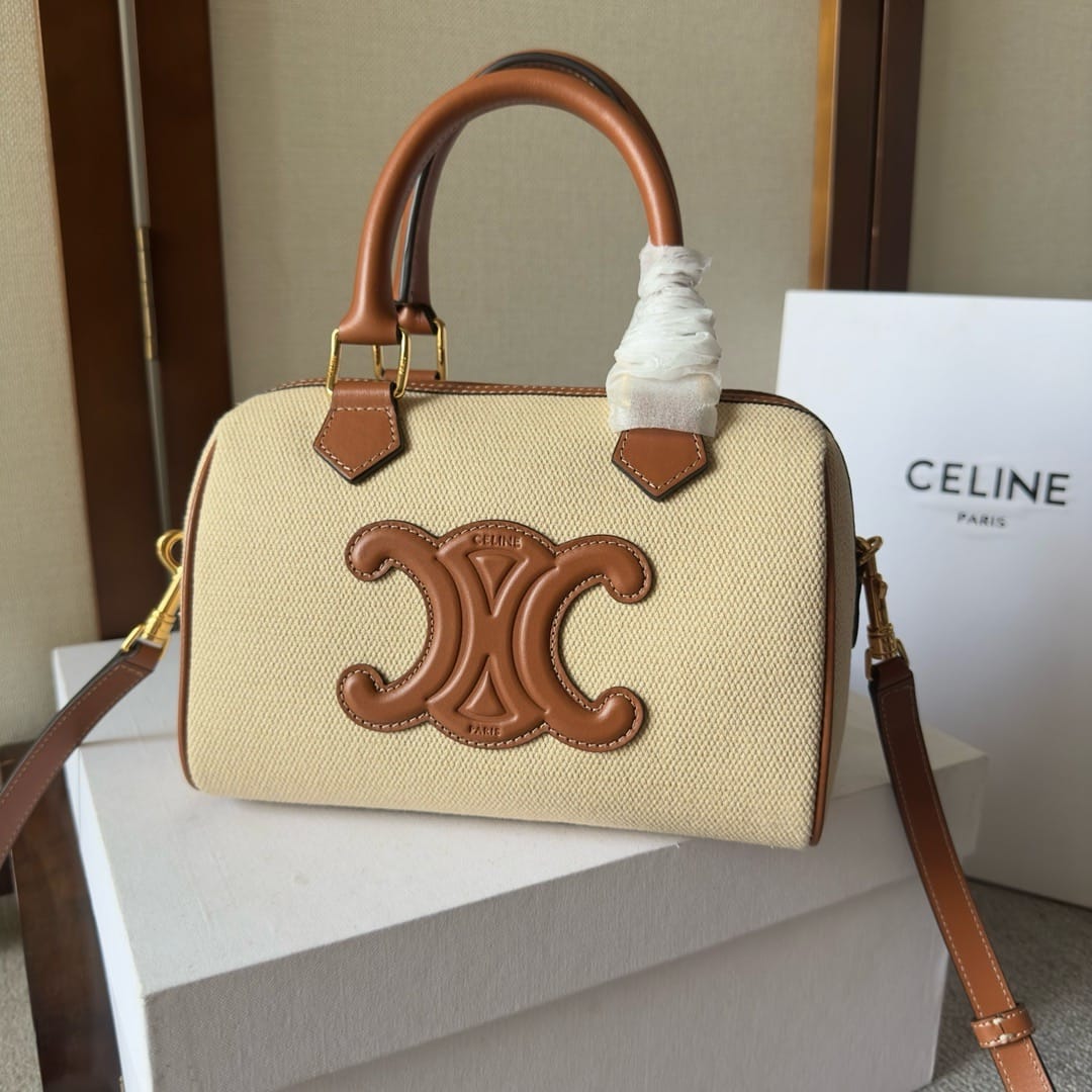 22 Celine 197582.5