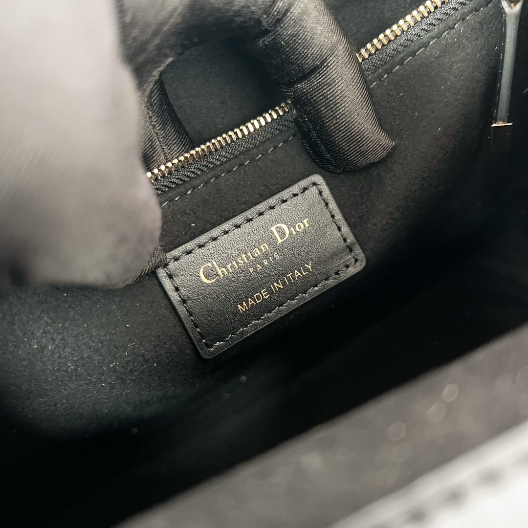 Book Tote Dior P3987660128.4